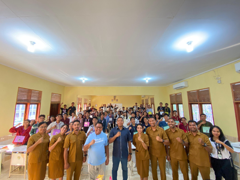 SMA KATOLIK FRATERAN MAUMERE MENGGELAR LATIHAN DASAR KEPEMIMPINAN BAGI PESERTA OSIS DAN MPK PERIODE 2024/2025